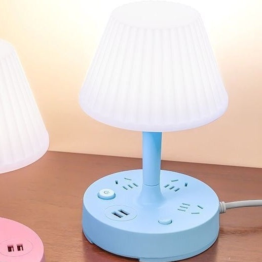 💡Πολυλειτουργικό νυχτερινό φως με ενσωματωμένο πολύπριζο: πρακτικό, κομψό και εξοικονομεί χώρο!