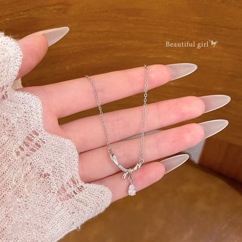 ❤Εξαιρετικά χαμηλή τιμή🔥Αγοράστε 1 Πάρτε 1 Δωρεάν🔥Ένα εκλεπτυσμένο και κομψό κολιέ κλείδας από φύλλο σφενδάμου.